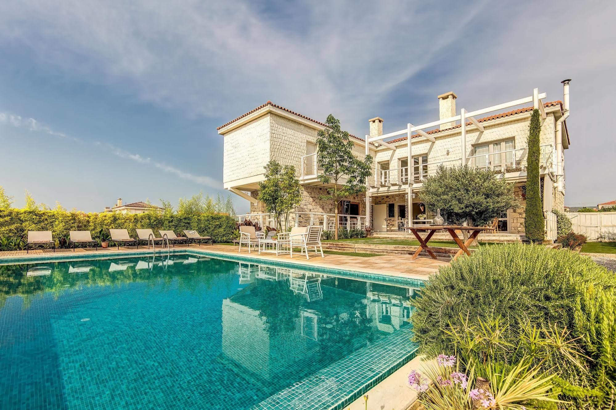 Ev Bharat Butique Hotel, Alacati Exterior photo